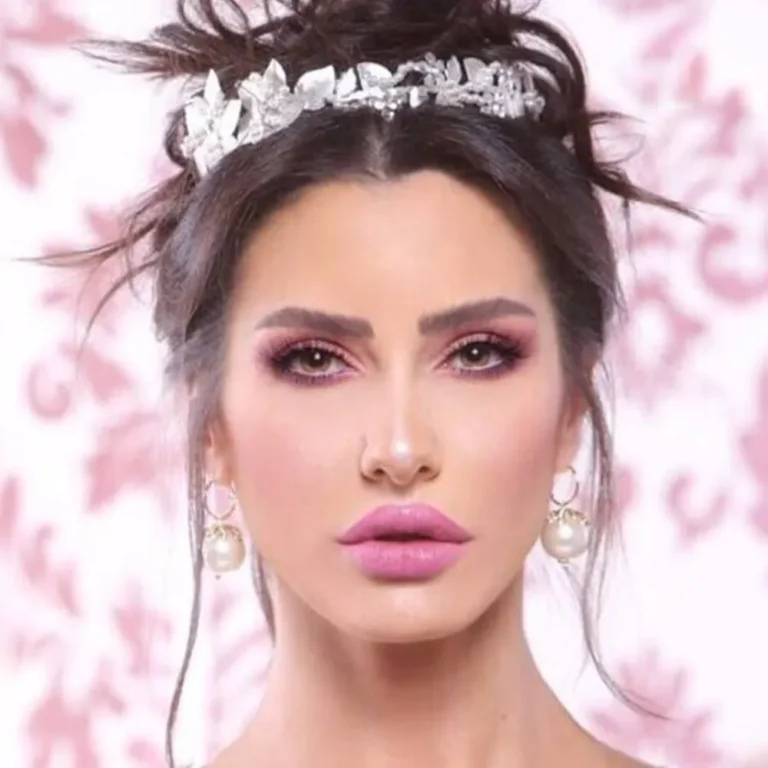 makes up (6)
